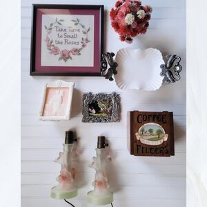 Vintage Decor Collection with Floral Accents
